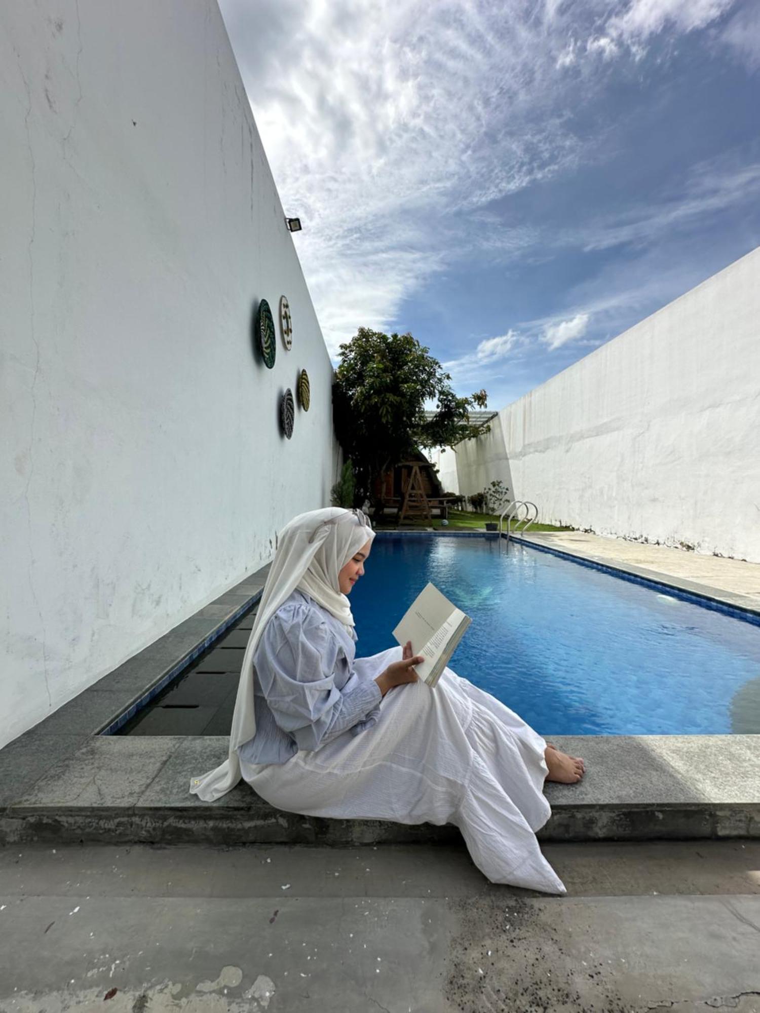 Villa Rumah Putih Jogja Джок'якарта Екстер'єр фото